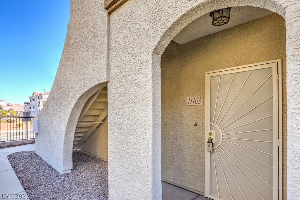 50 Aura De Blanco Street 11103 Property Photo 1