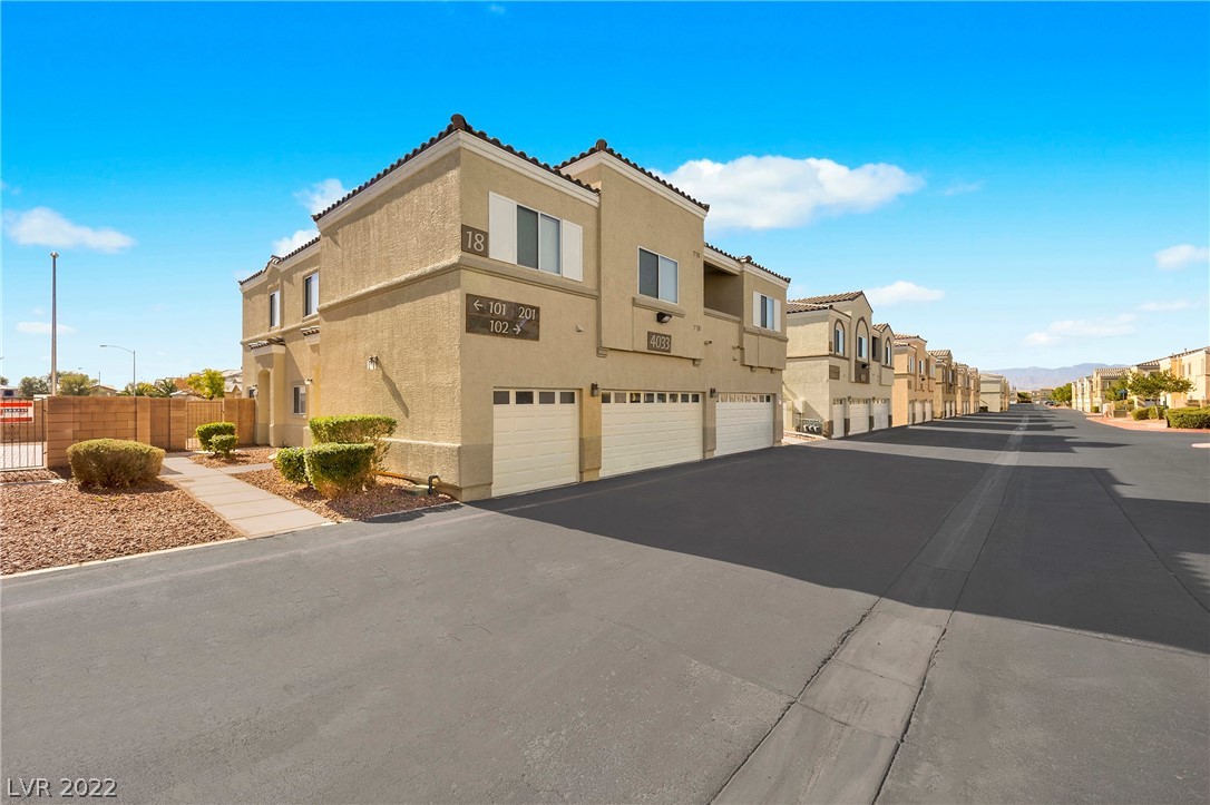 4033 Pepper Thorn Avenue 201 Property Photo 1