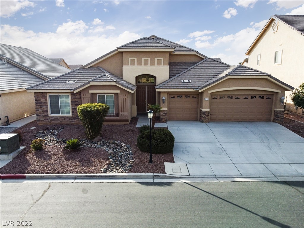 6233 Hawthorn Woods Avenue Property Photo 1