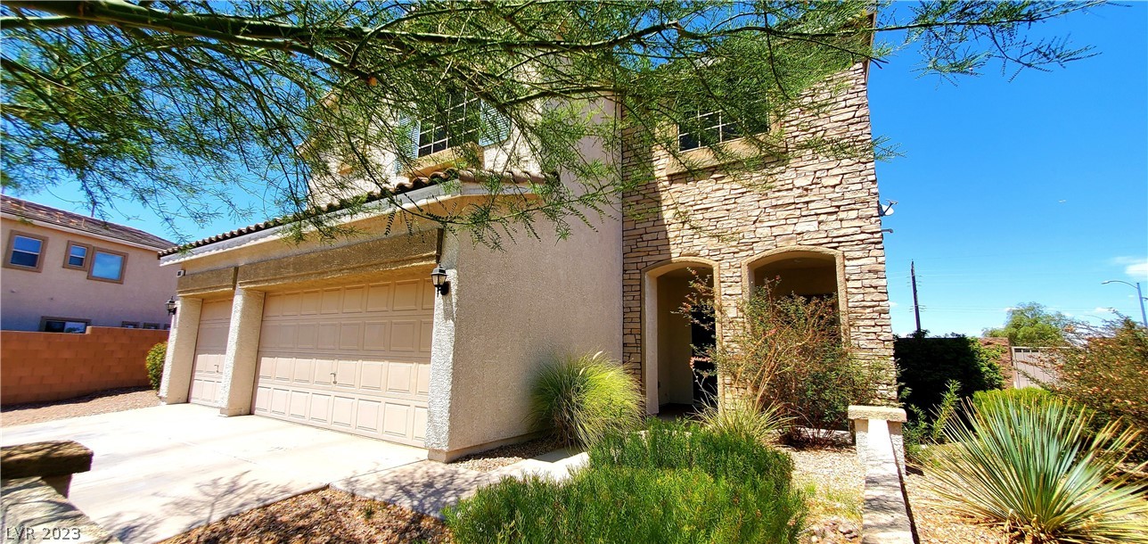 800 Tarbet Avenue Property Photo 1