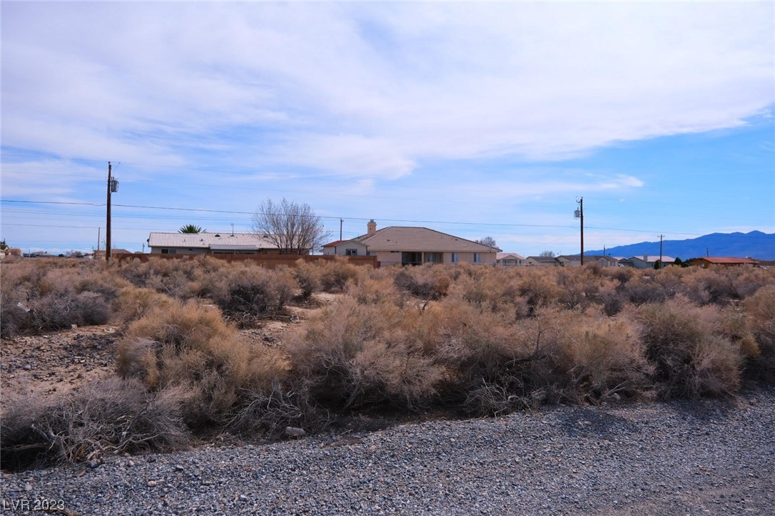 2471 Mandy Property Photo 2