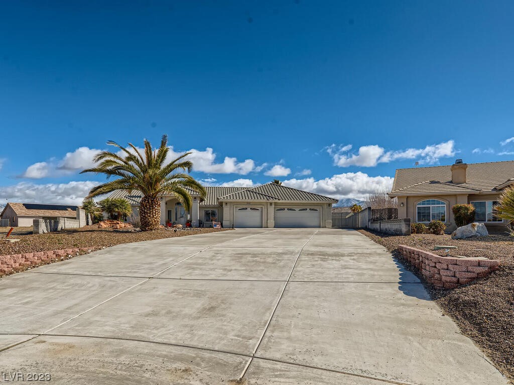5350 Applewood Court Property Photo 1