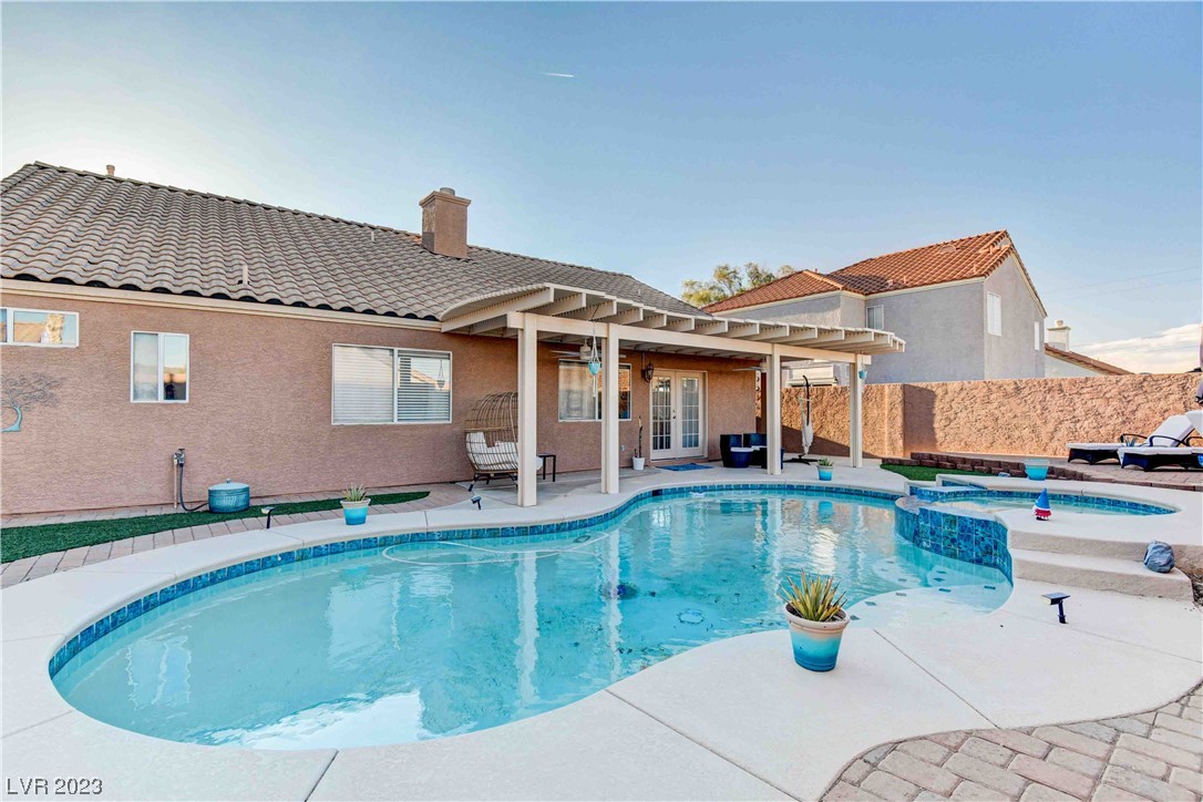 604 Playa Del Sol Way Property Photo 1