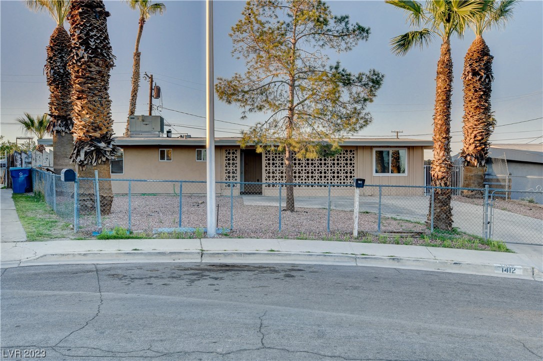 1412 East Wilson Avenue Property Photo 1