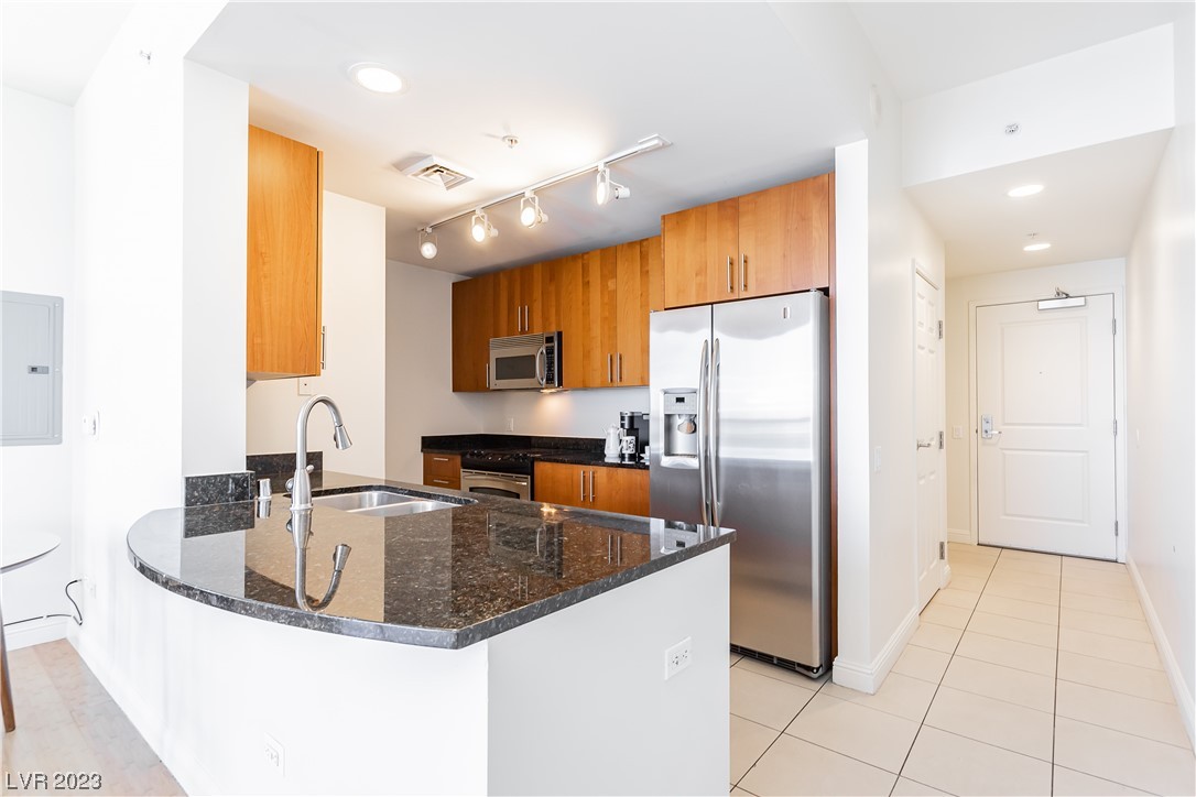 200 West Sahara Avenue 2809 Property Photo 1