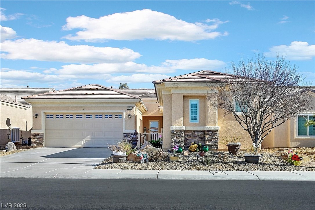 7704 Fruit Dove Street Property Photo 1