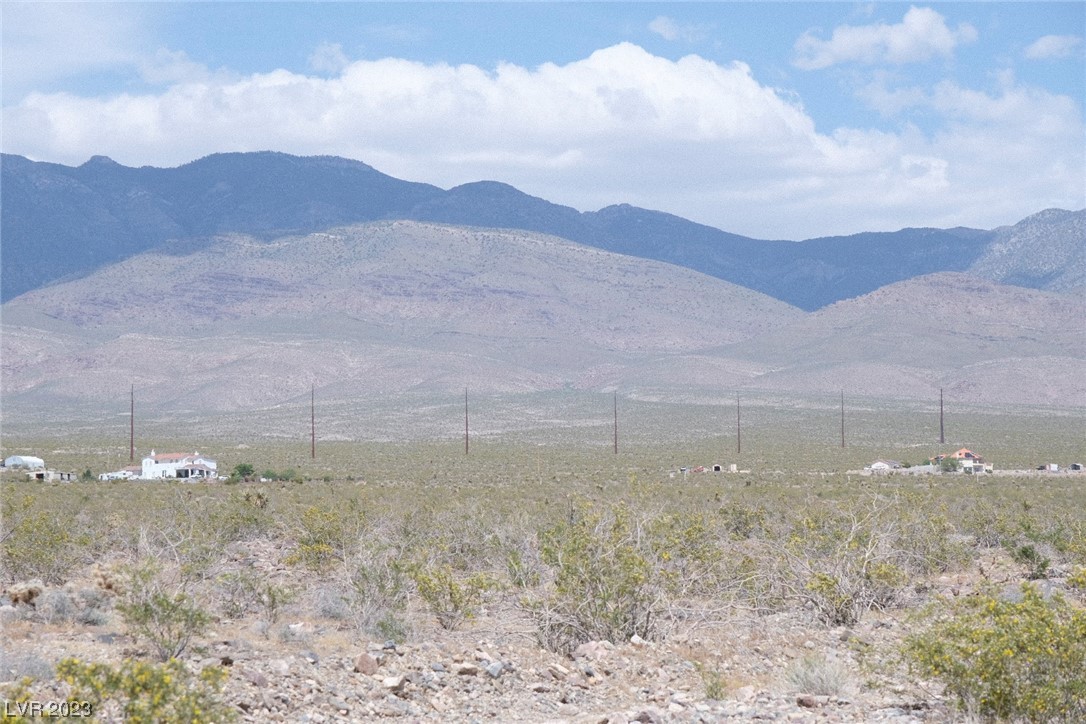 1831 East Parque Avenue Property Photo 2