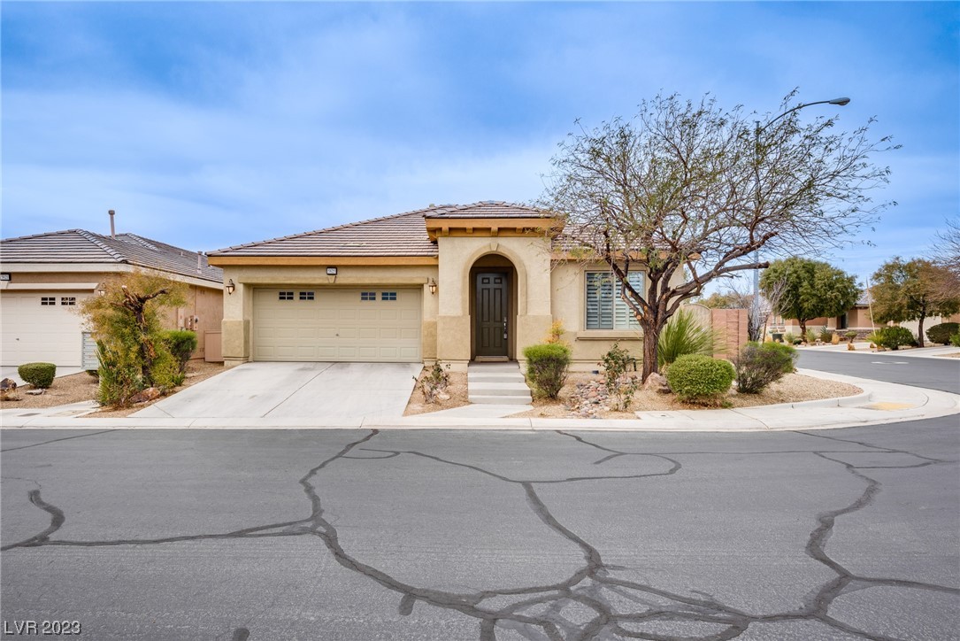 5825 Keystone Crest Street Property Photo 1