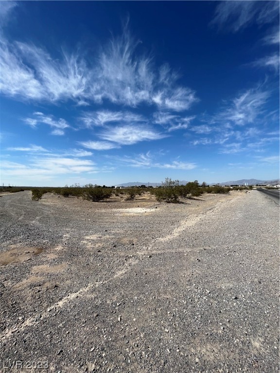 591 East Country Place Road Property Photo 4