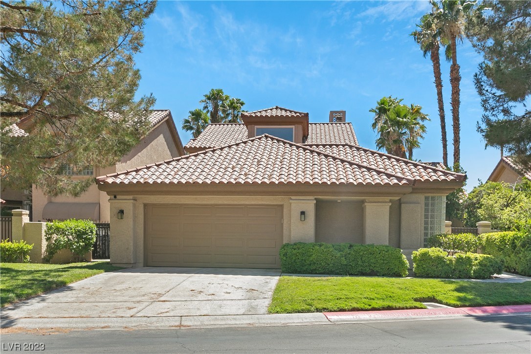 8189 Pinnacle Peak Avenue Property Photo 1