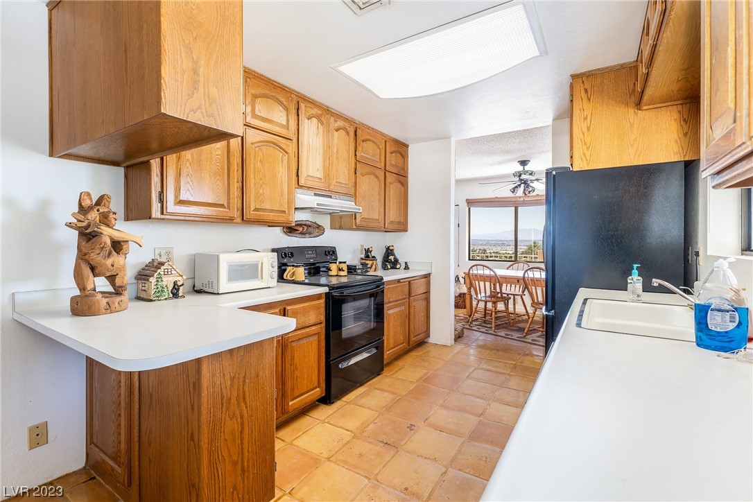 1106 East Athens Avenue Property Photo 17