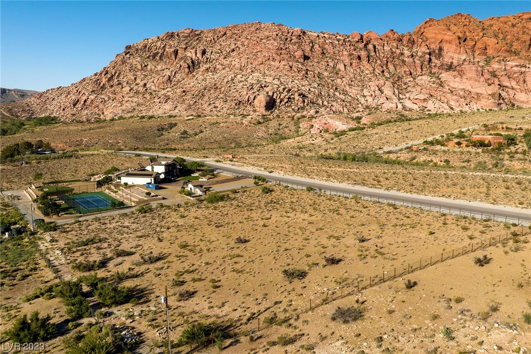 Sandstone Drive Property Photo 2