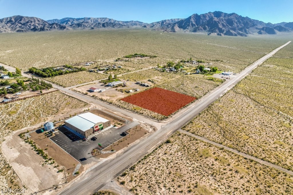 Hopi Street Property Photo 8