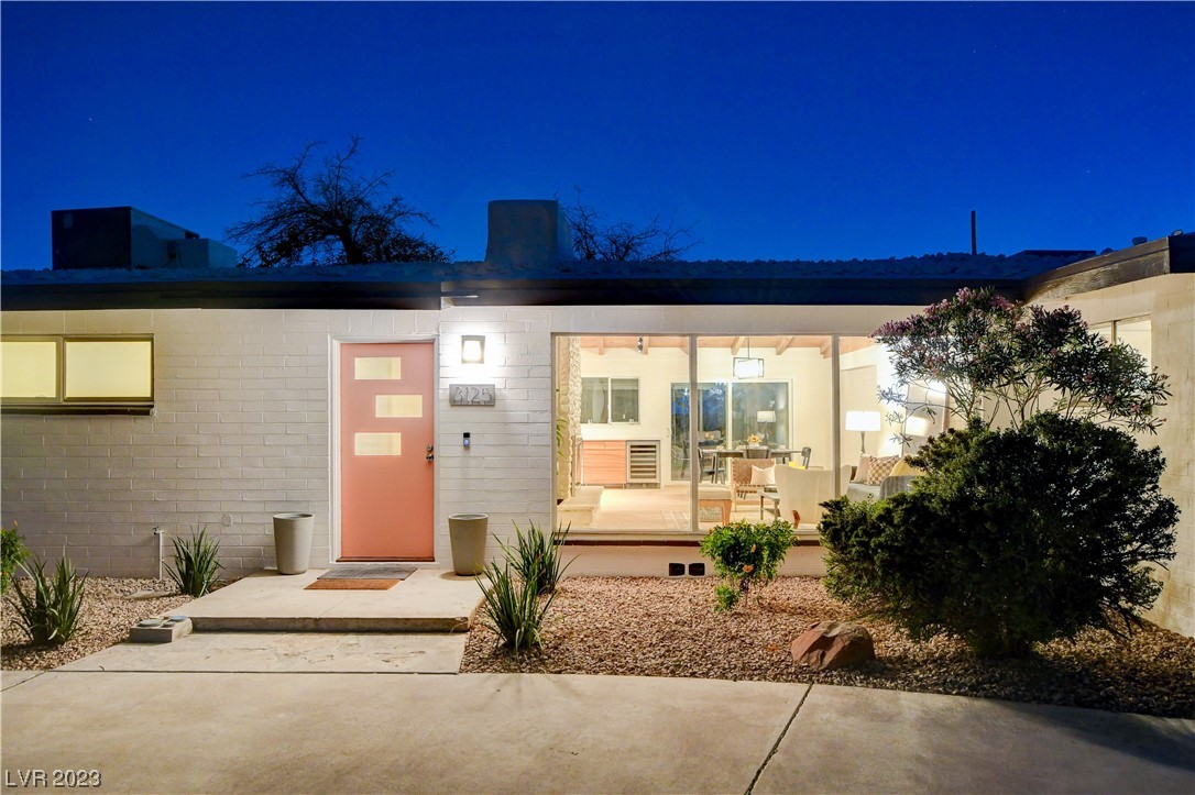 3125 Hastings Avenue Property Photo 1