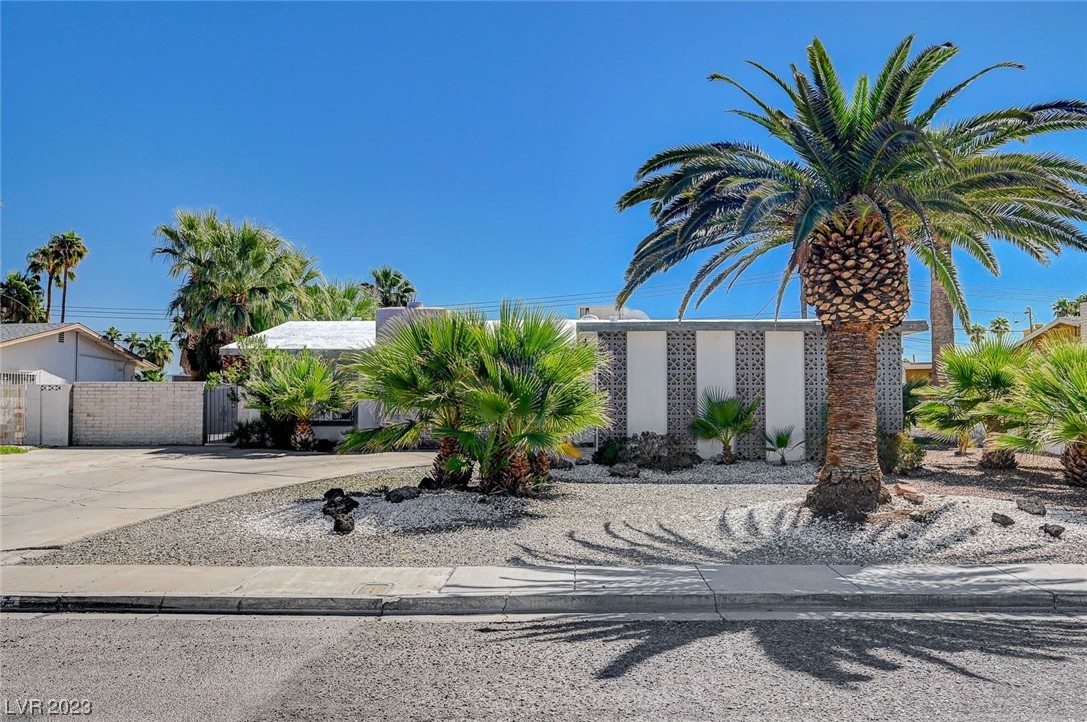 1607 Golden Arrow Drive Property Photo 1