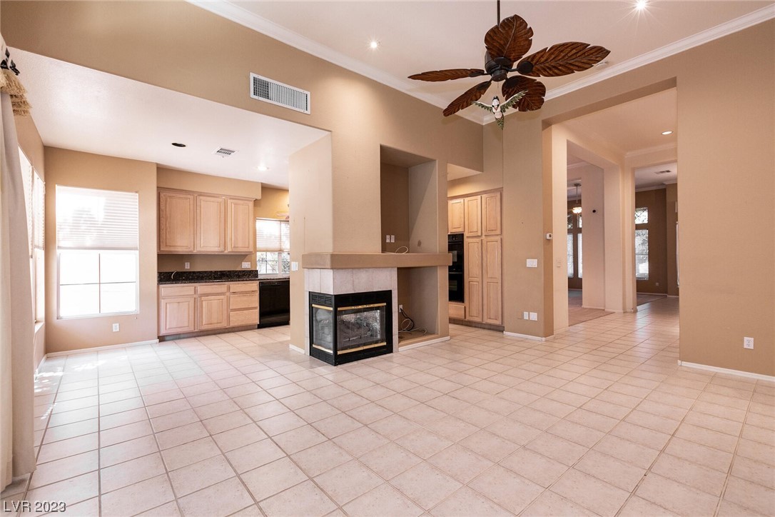1324 Palantine Hill Drive Property Photo 9