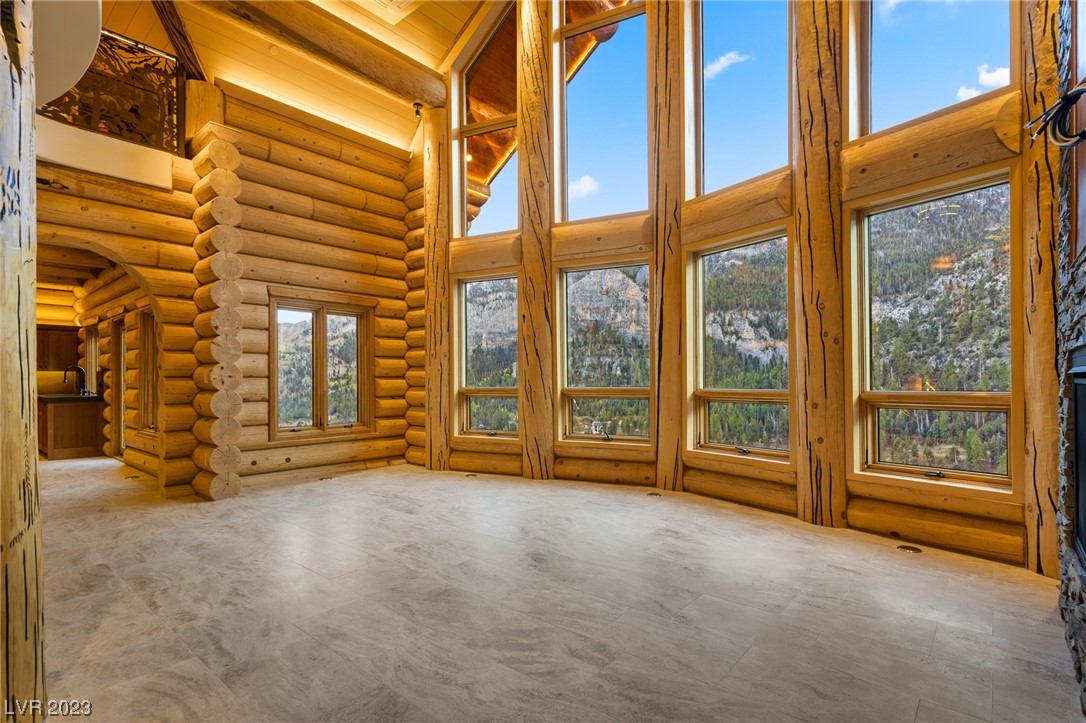 4927 Snow White Road Property Photo 15