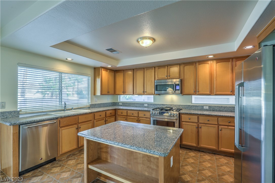5148 Guardian Peak Street Property Photo 25