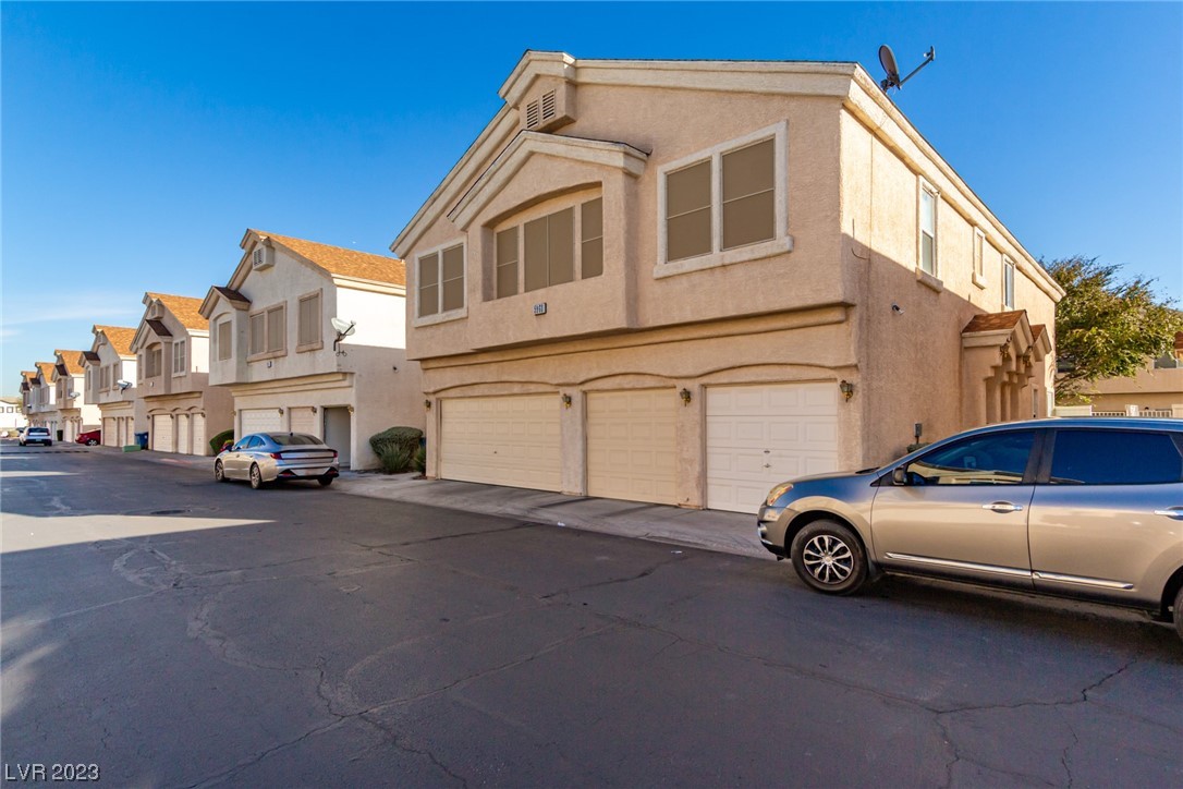 5968 Trickling Descent Street 103 Property Photo