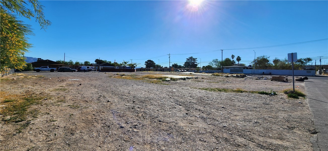 920 East Bonanza Road Property Photo 3