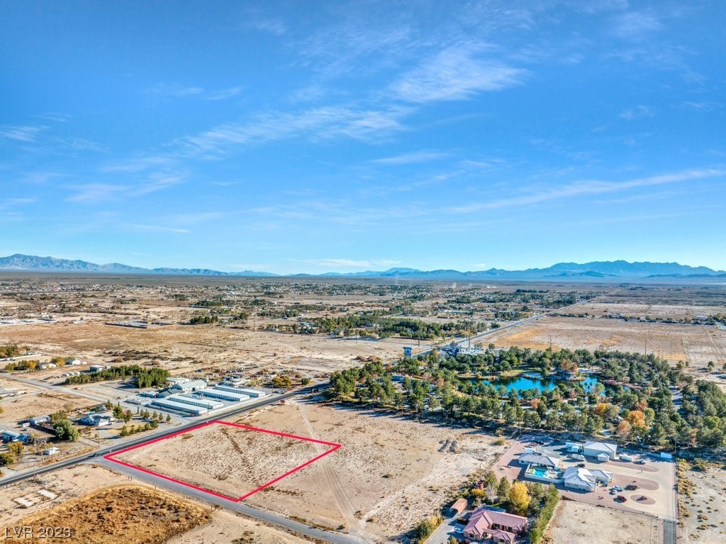 5680 Homestead Road Property Photo 10