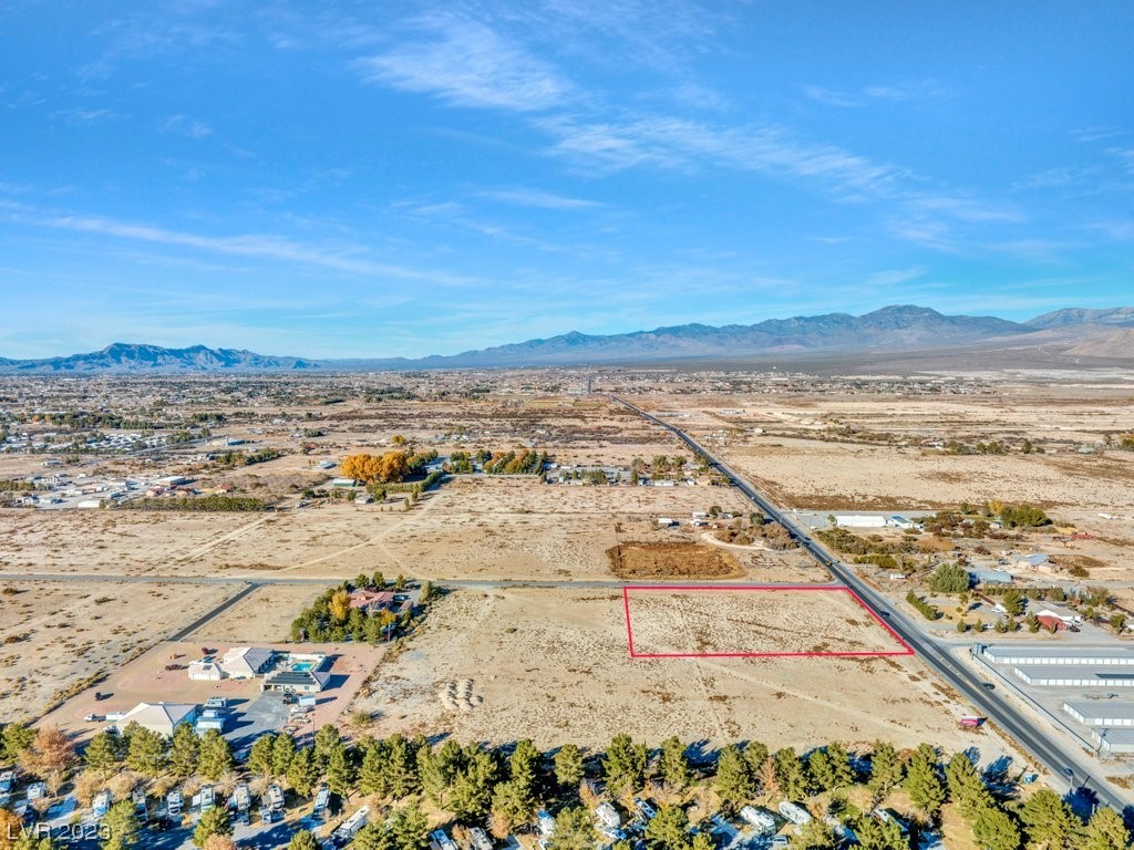 5680 Homestead Road Property Photo 14