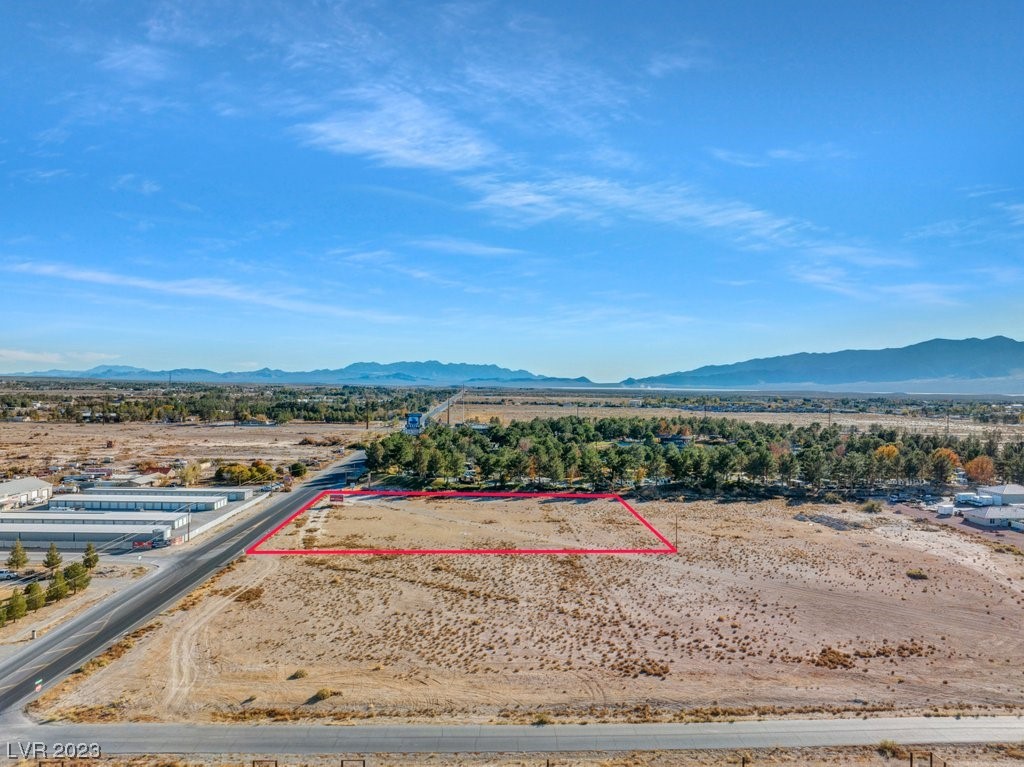 5680 Homestead Road Property Photo 17