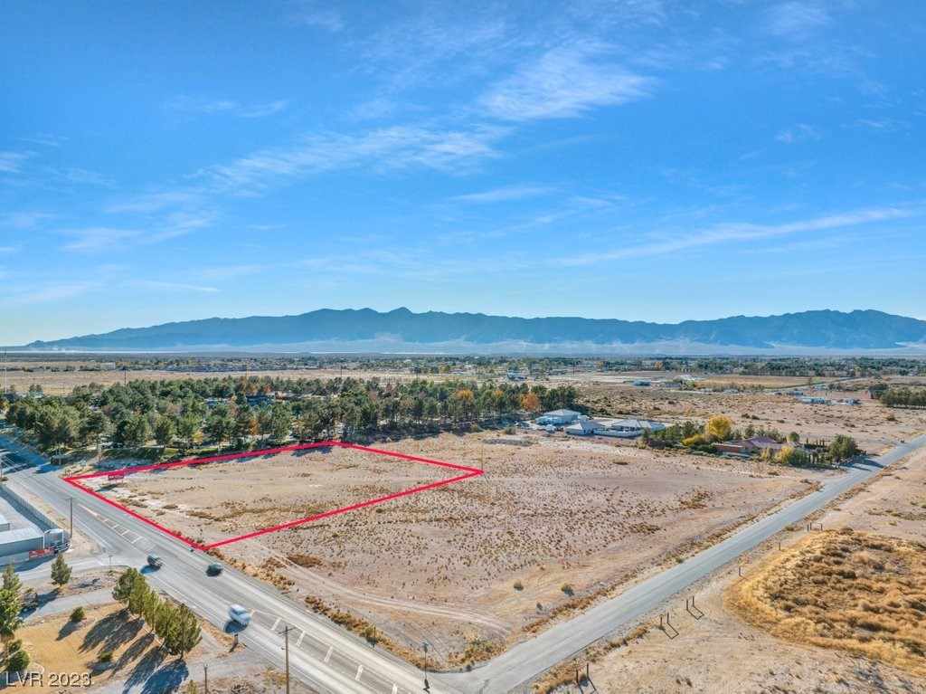 5680 Homestead Road Property Photo 18
