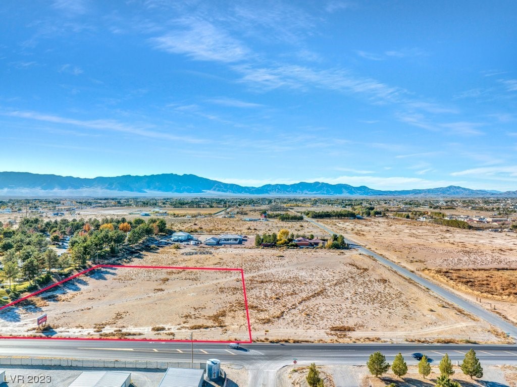 5680 Homestead Road Property Photo 19