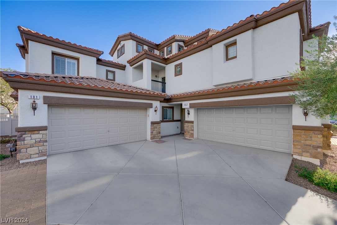 1114 Luna Eclipse Lane 2 Property Photo 1