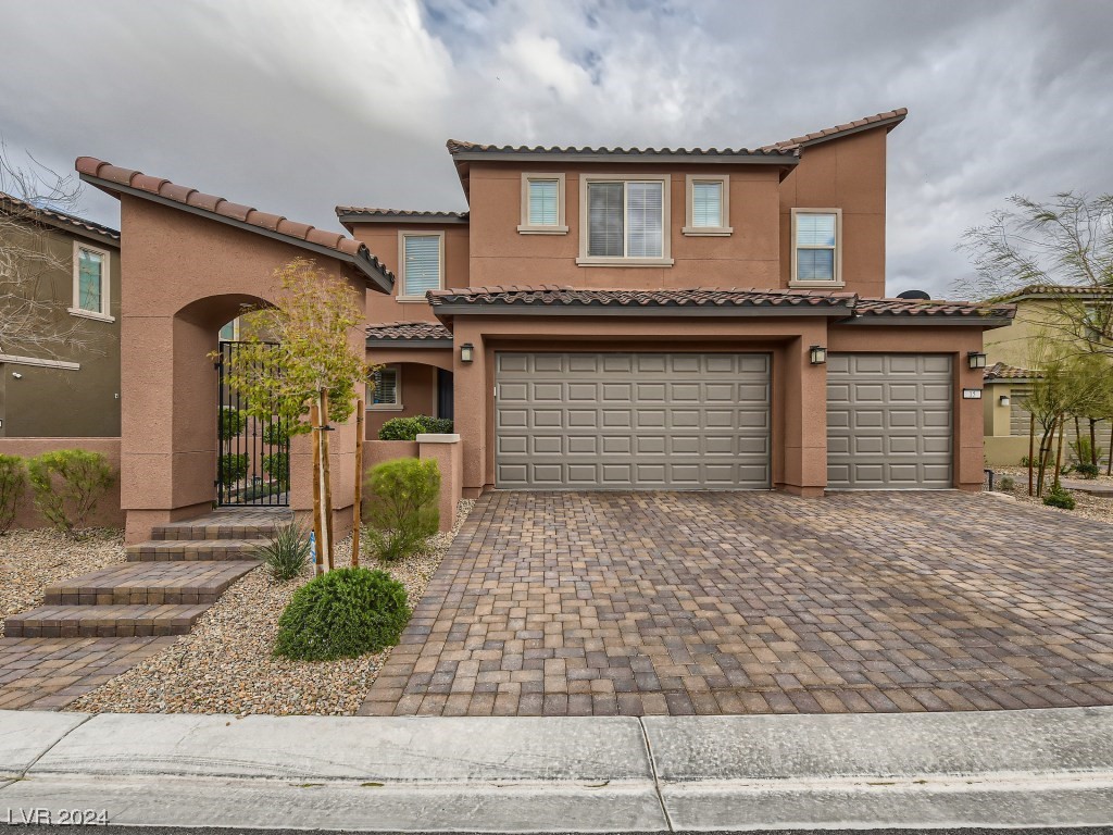 15 Parco Fiore Court Property Photo 1
