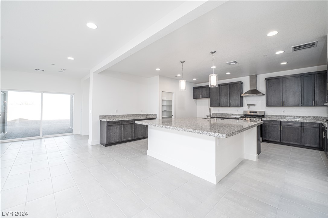 1004 Zurich Avenue Property Photo 1