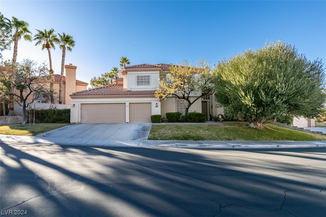 1960 Troon Drive Property Photo 1