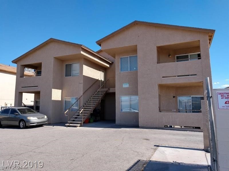 5675 E Lake Mead Boulevard Property Photo