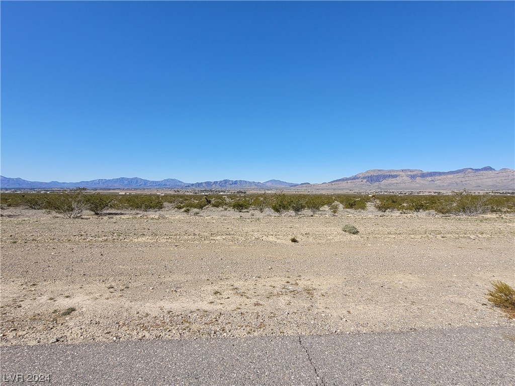 4421 North Panorama Road Property Photo 2