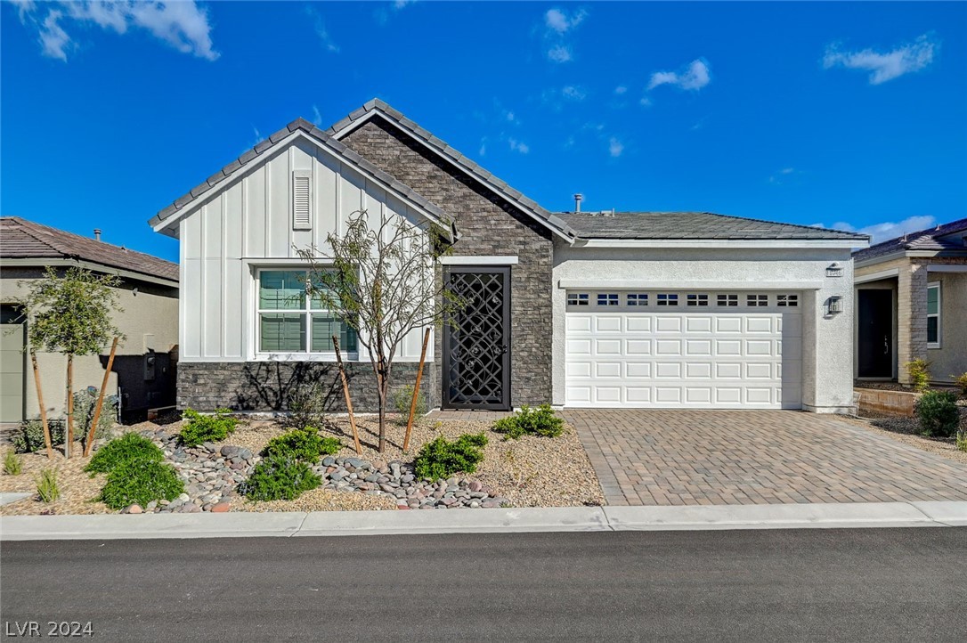 9046 Skye Canyon Ranch Street Property Photo 1