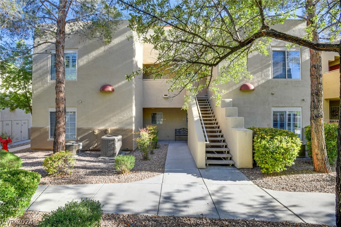1900 Tierra Vista Drive 101 Property Photo 1