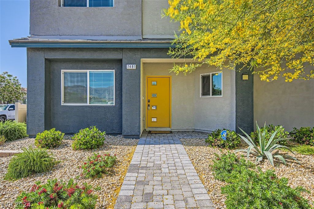 7481 Garnet Moon Street Property Photo 1