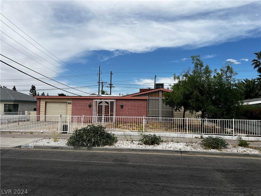 1301 South 17th Street Property Photo 1