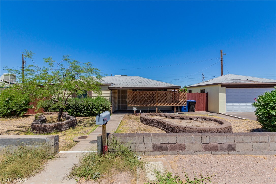 108 West Victory Road Property Photo 1