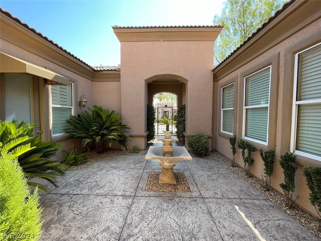4565 Riva De Romanza Street Property Photo 16