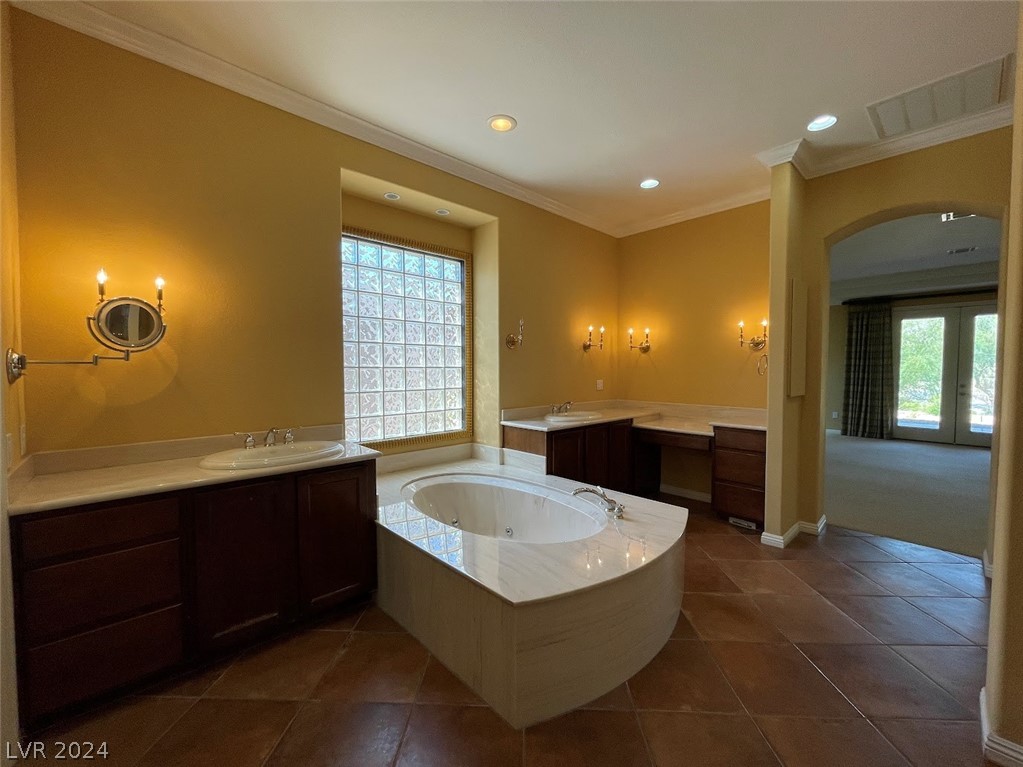 4565 Riva De Romanza Street Property Photo 45