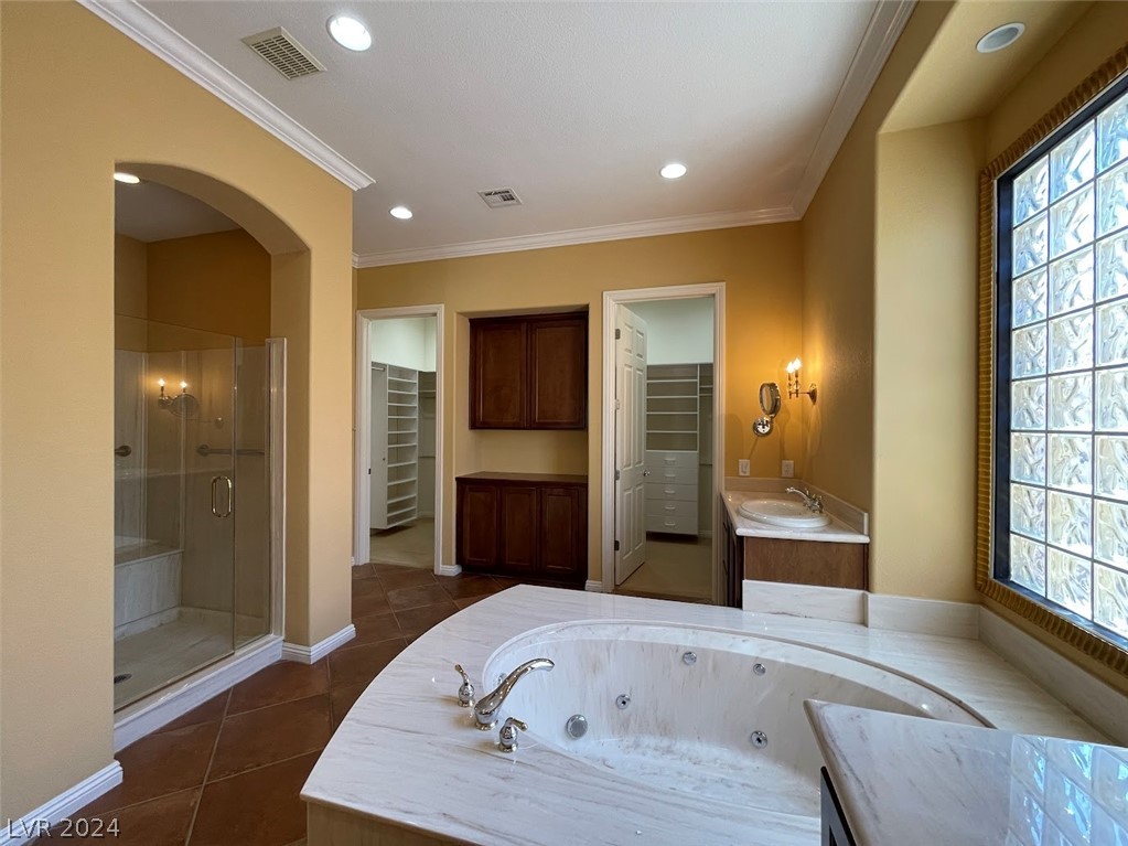 4565 Riva De Romanza Street Property Photo 46