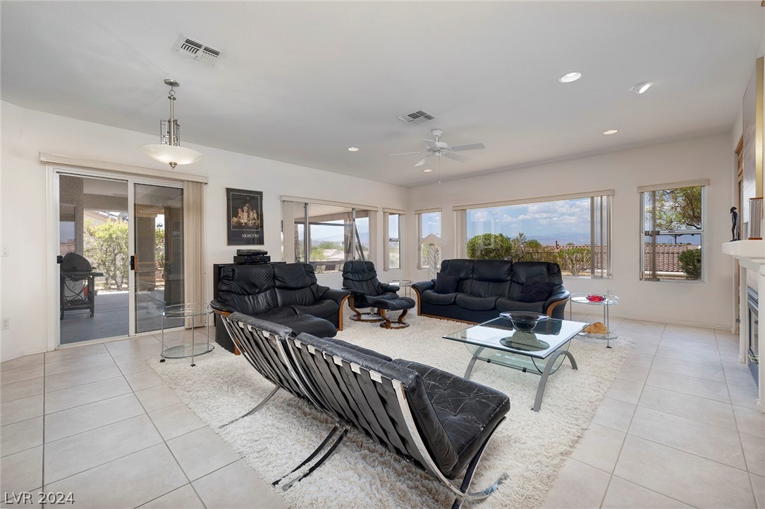 1661 Hartley Avenue Property Photo 16