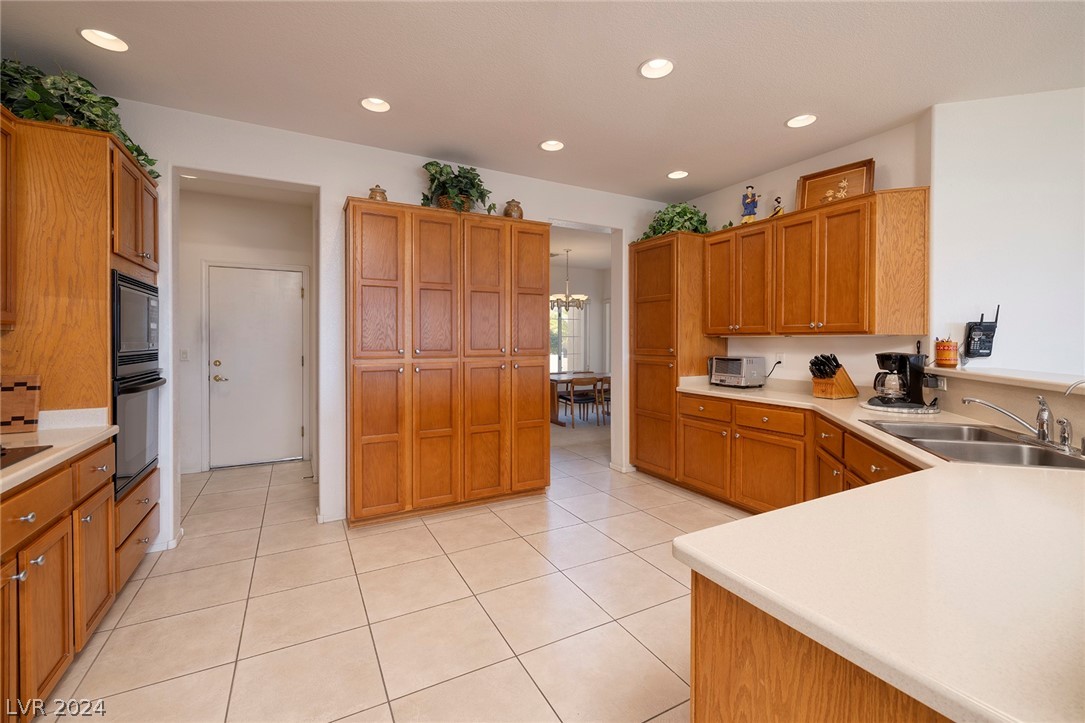 1661 Hartley Avenue Property Photo 19