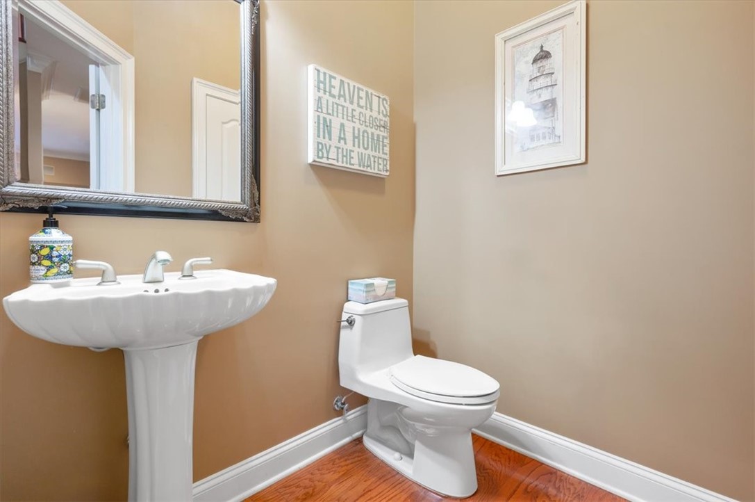 110 Queens Court Property Photo 64