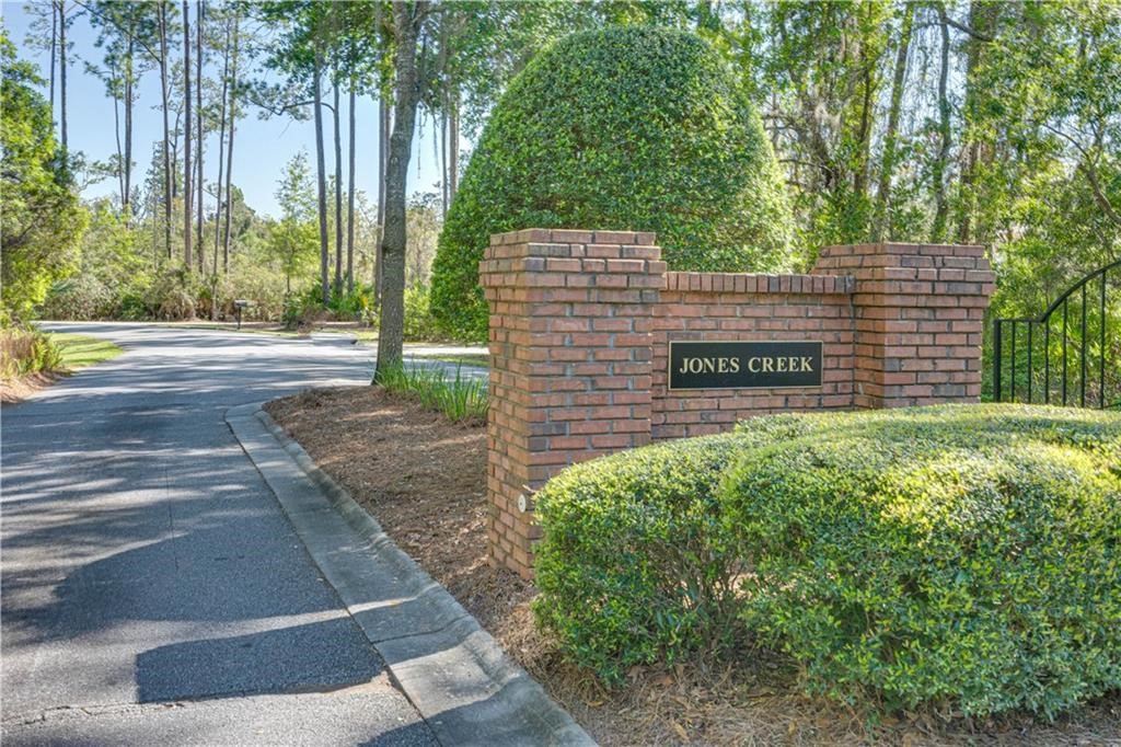 104 Jones Creek Drive Property Photo 1