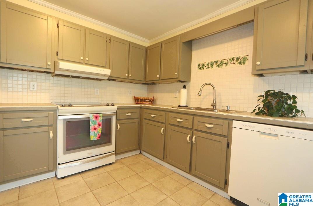 131 Kathy Lane Property Photo 10