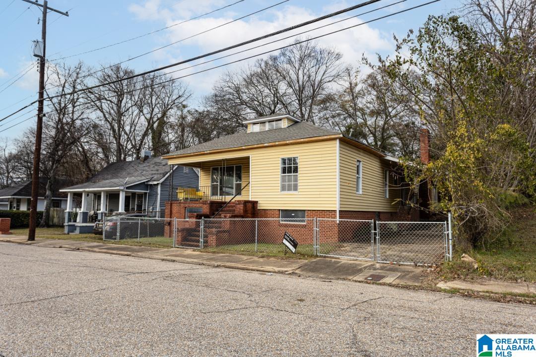 2316 Day Street Property Photo 2