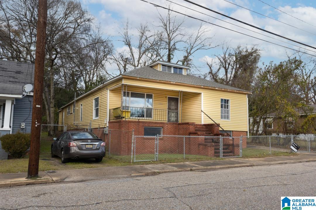 2316 Day Street Property Photo 3